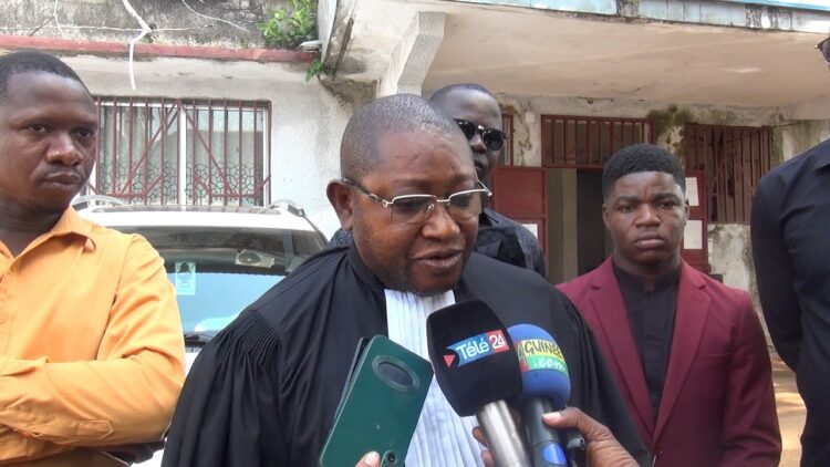TPI de Kaloum : les huissiers stagiaires en bras de fer avec la chambre nationale des huissiers de Guinée pour leur intégration aux cabinets huissiers