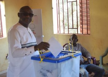 Présidentielle à Koundara : Mohamed Traoré exerce son devoir civique à Termessé