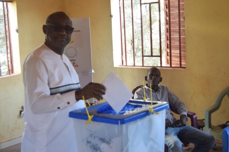 Présidentielle à Koundara : Mohamed Traoré exerce son devoir civique à Termessé